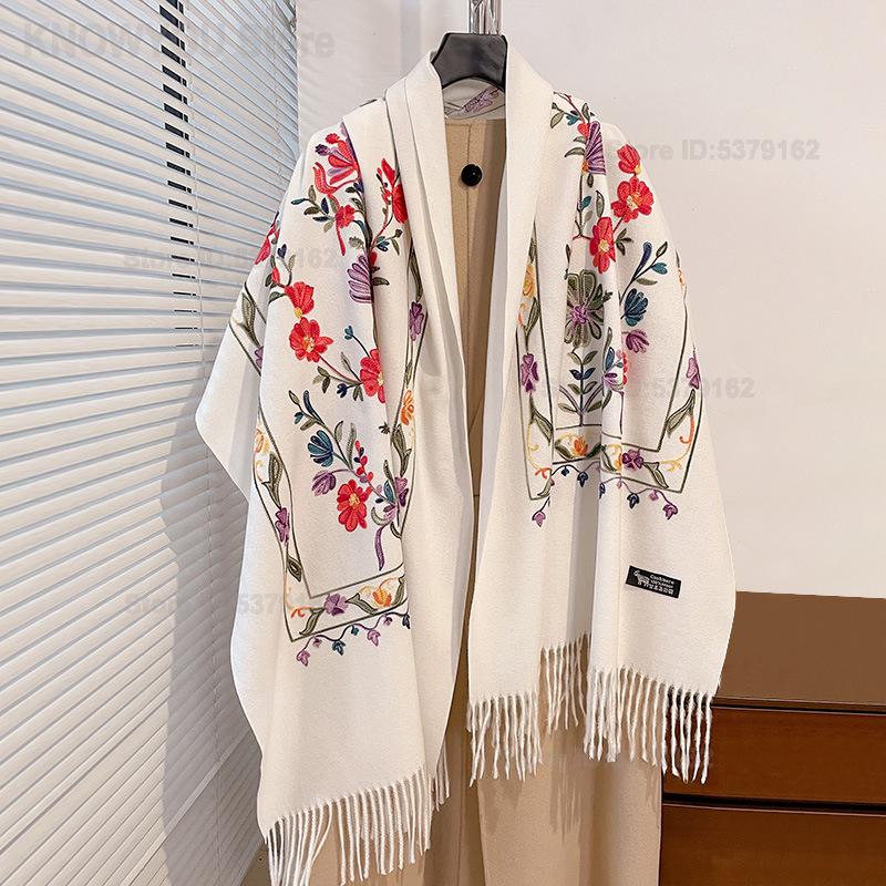 Kadın Retro Çiçek Nakış Çift T - Go Ethnic Fashion incelemesi ve fiyatı